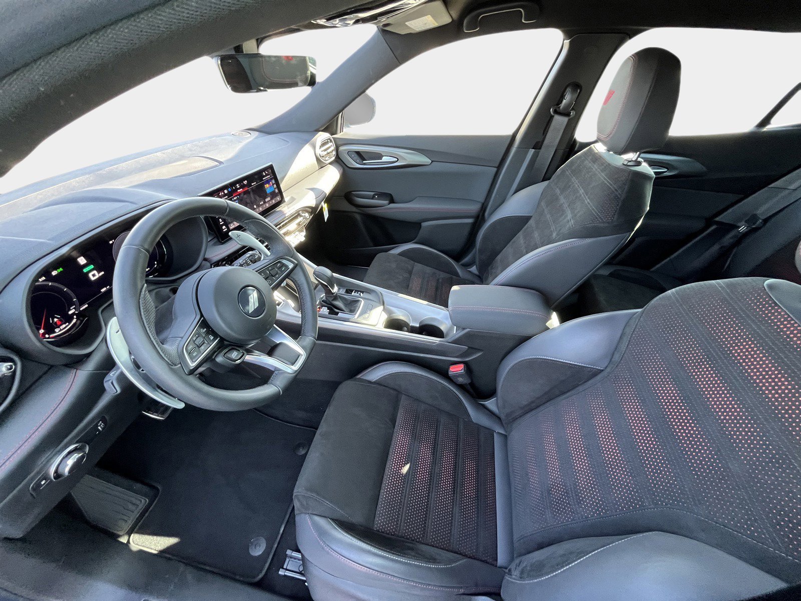 Used 2024 Dodge Hornet R/T w/ Track Pack image 9