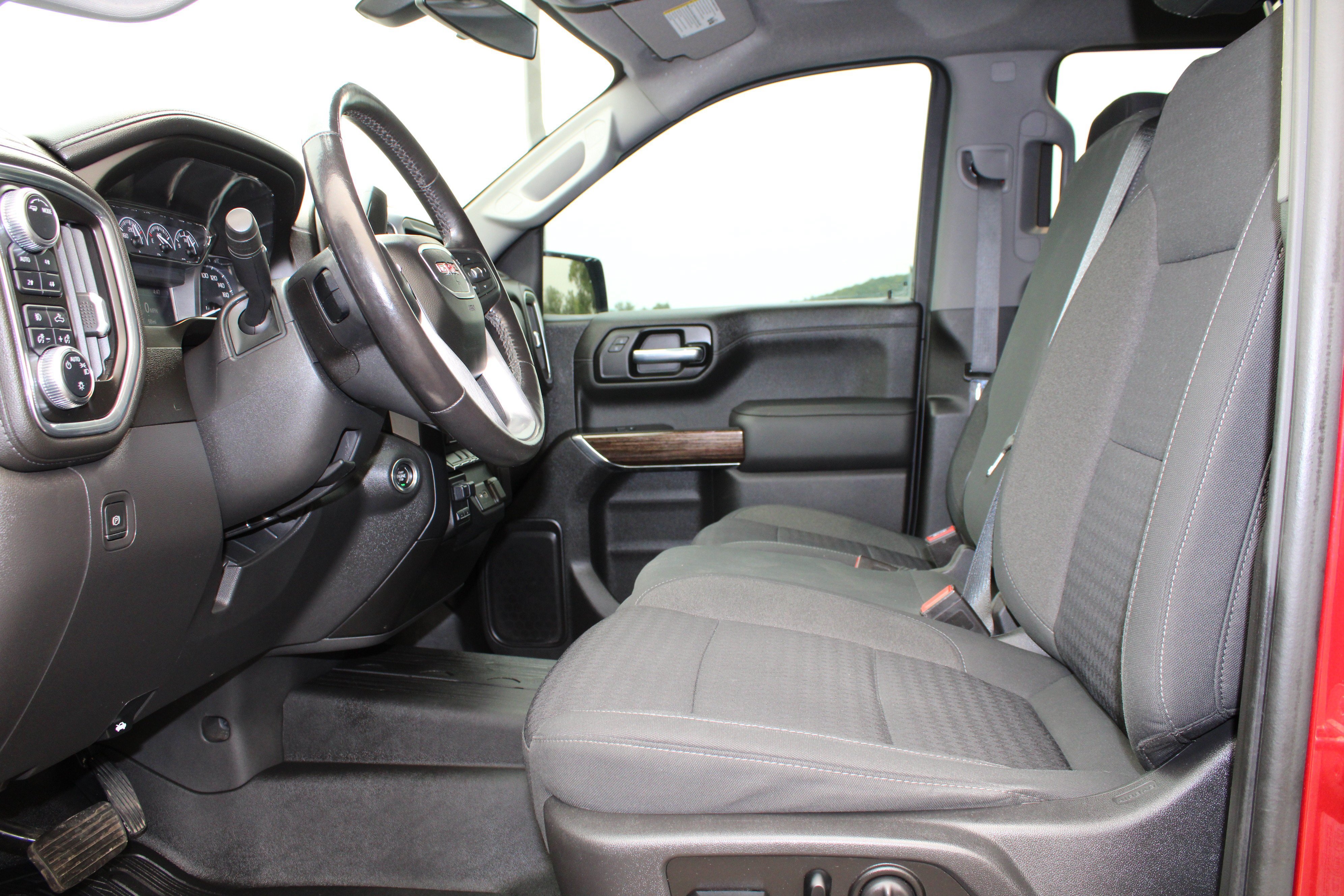 Used 2021 GMC Sierra 1500 Elevation w/ LPO, Elevation Black Package AWD/4WD image 19