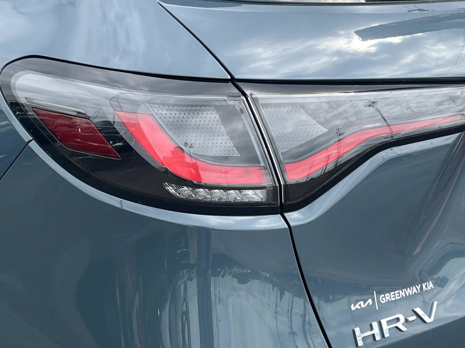 Used 2025 Honda HR-V LX image 10