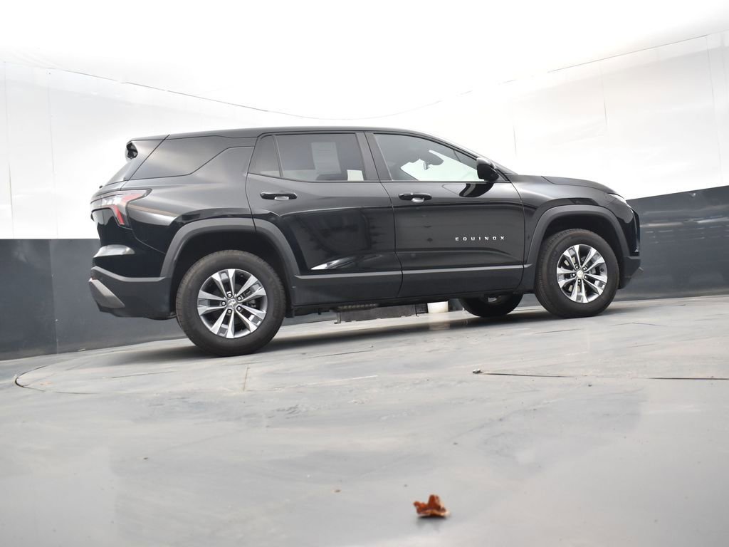 Used 2025 Chevrolet Equinox LT AWD/4WD image 28