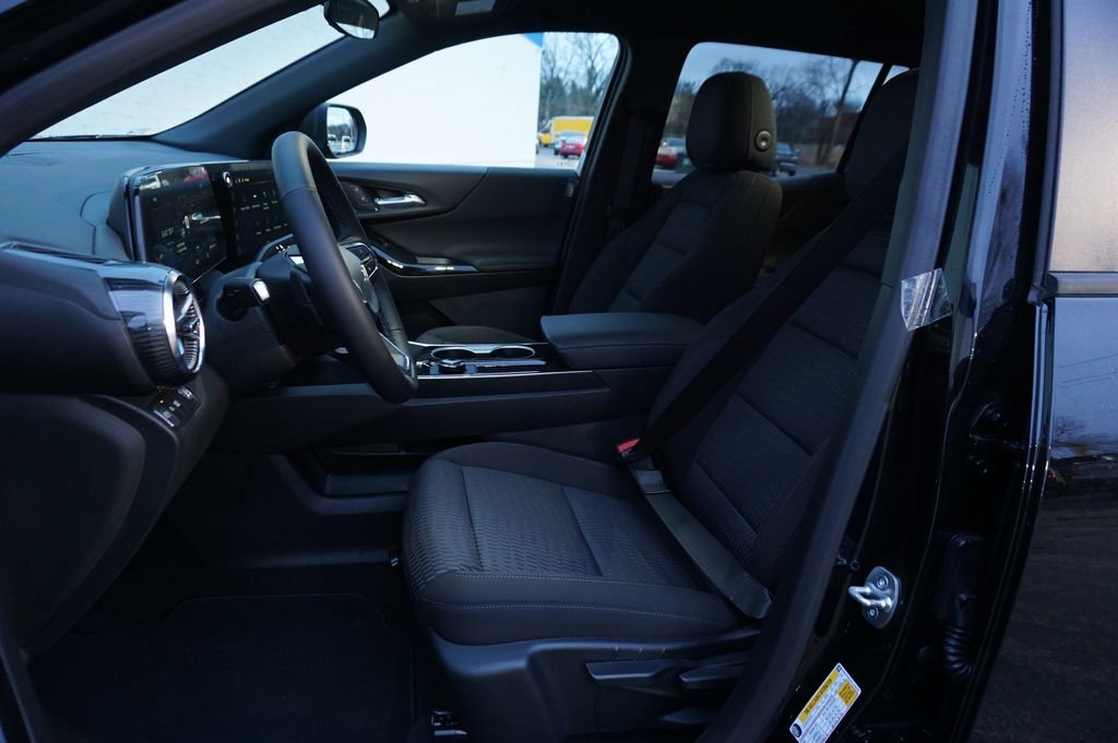 New 2026 Chevrolet Equinox LT FWD image 10