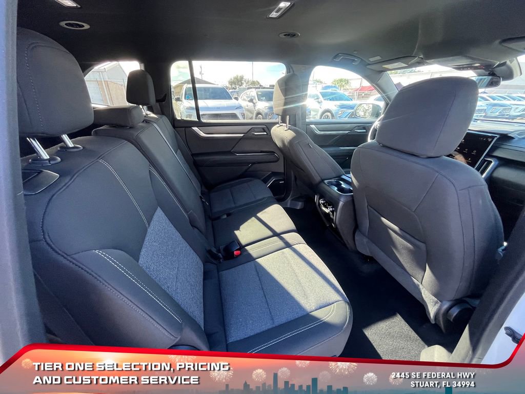 Certified 2025 GMC Acadia Elevation image 17