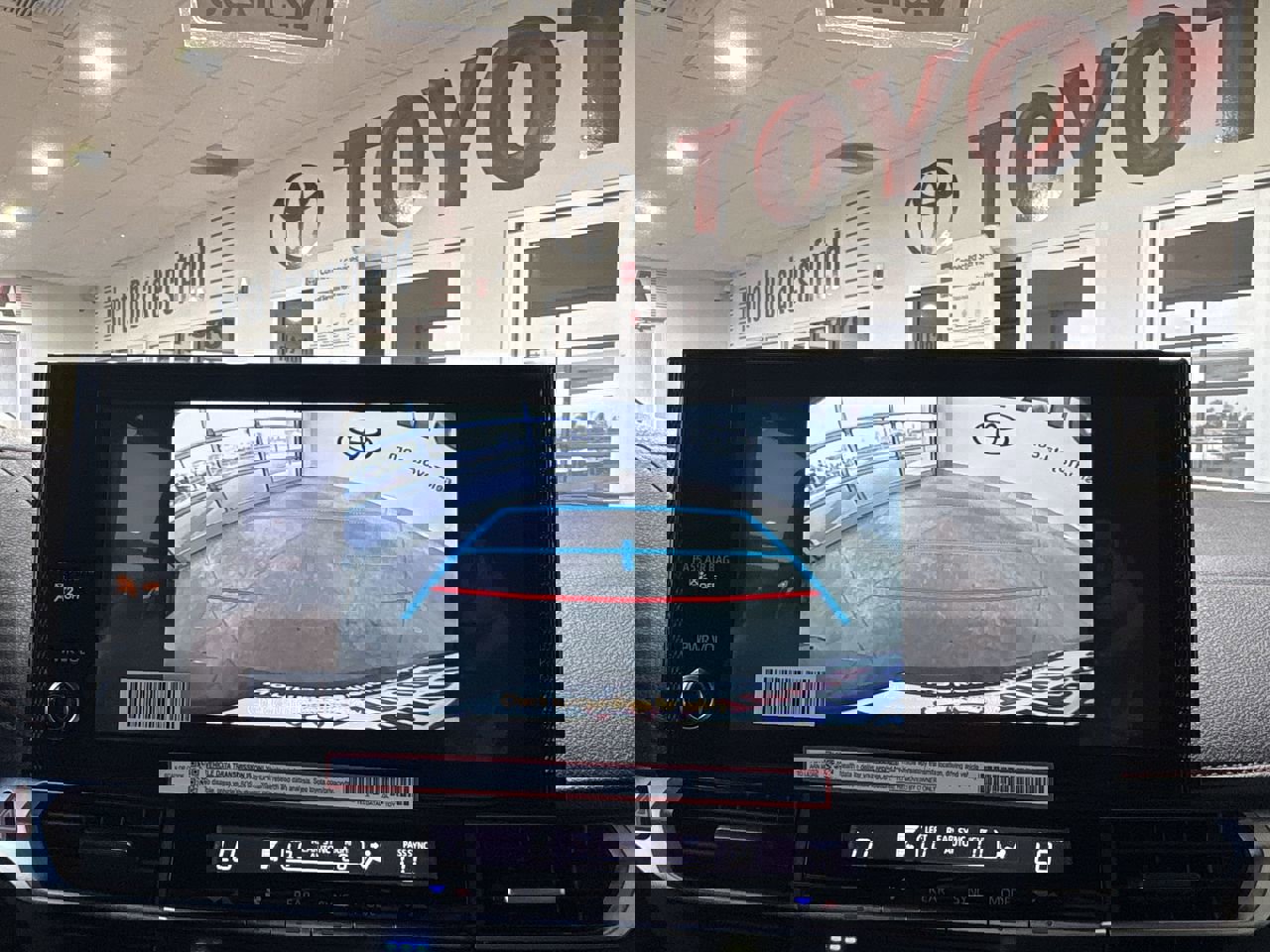 New 2025 Toyota Sienna XSE image 18