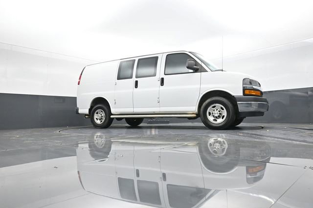 Used 2021 Chevrolet Express 2500 w/ Driver Convenience Package image 44