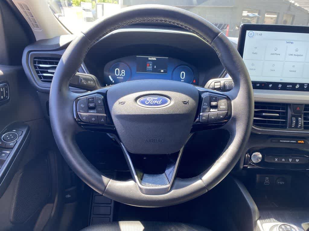 Used 2025 Ford Escape Platinum AWD/4WD image 19