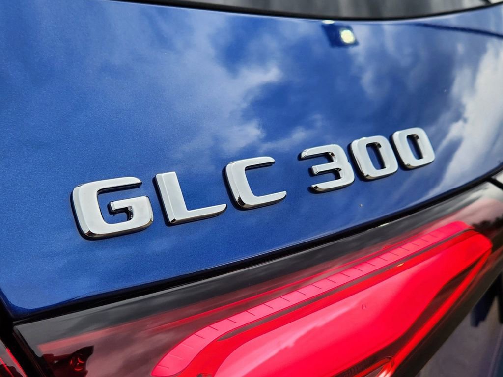 New 2025 Mercedes-Benz GLC 300 4MATIC image 14