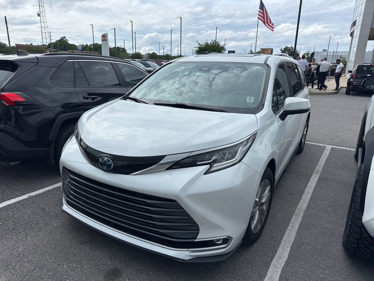 Used 2022 Toyota Sienna Limited