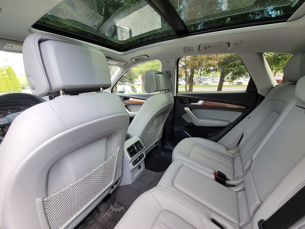 Used 2022 Audi Q5 2.0T Premium AWD/4WD image 18