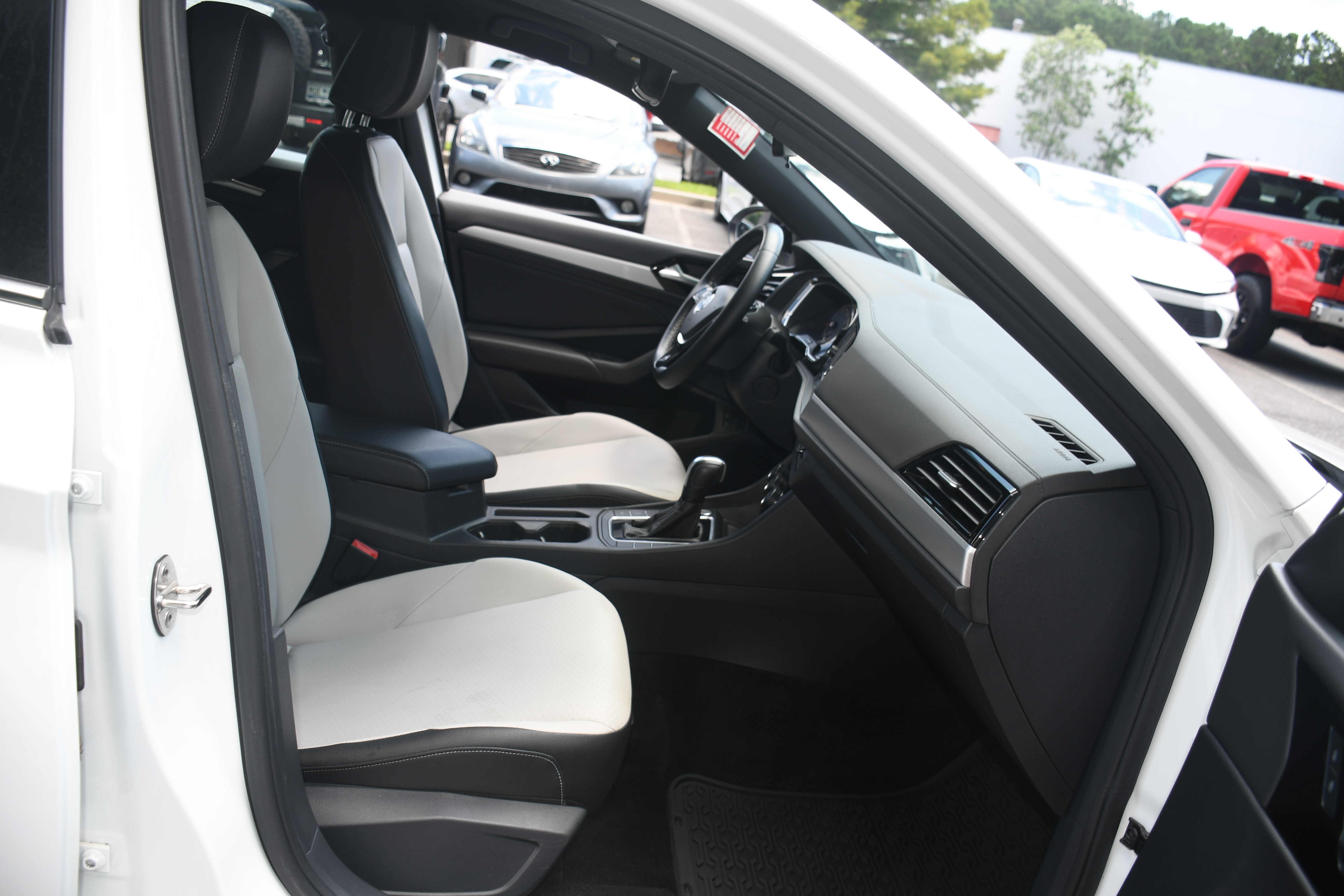 Used 2021 Volkswagen Jetta R-Line FWD image 21