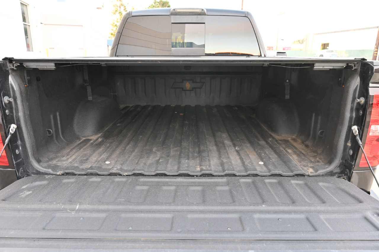 Used 2015 Chevrolet Silverado 1500 LTZ AWD/4WD image 34