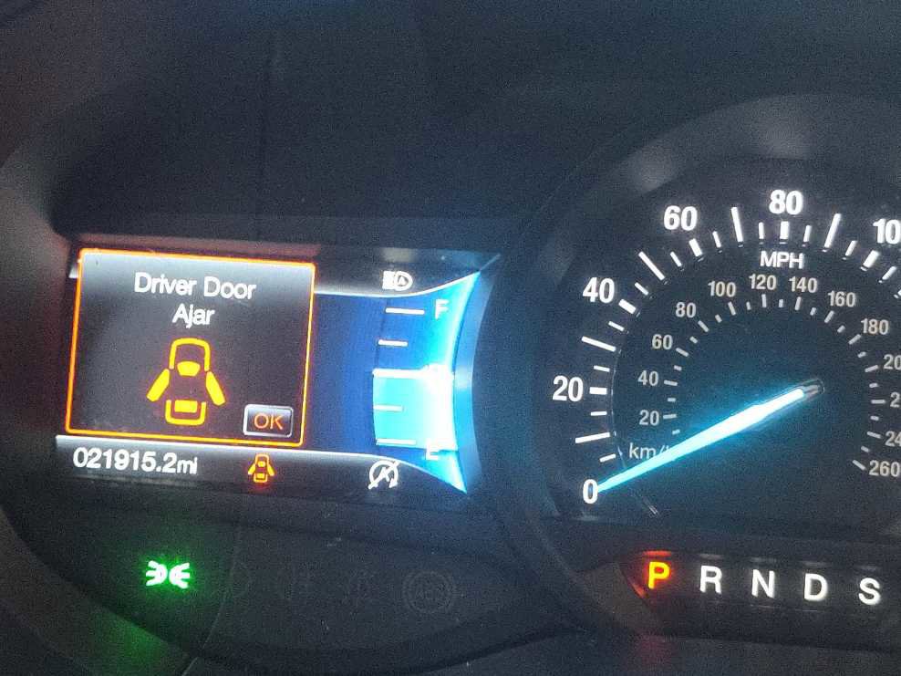 Used 2023 Ford Edge SEL w/ Convenience Package image 12