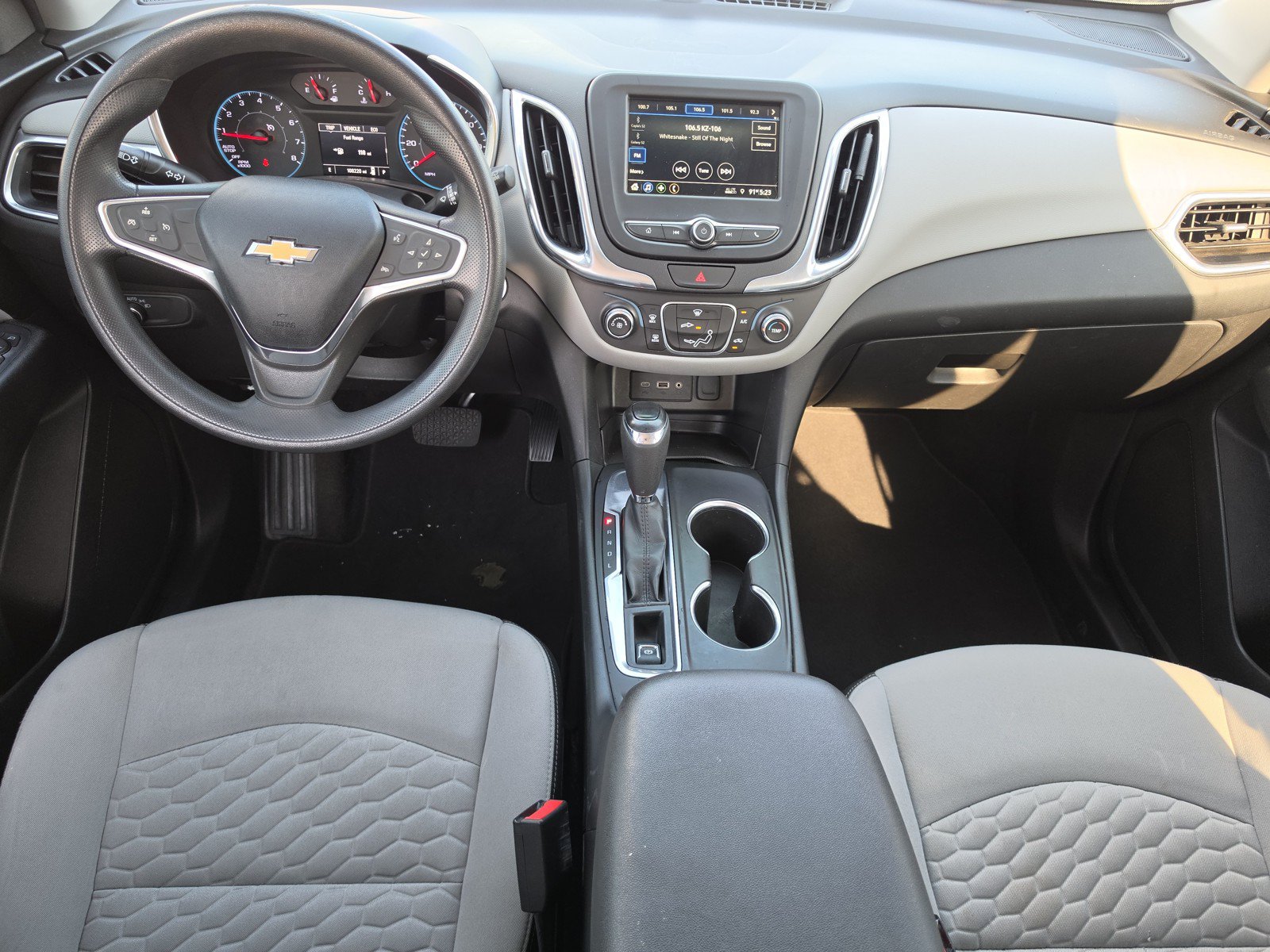 Used 2019 Chevrolet Equinox LS FWD image 8