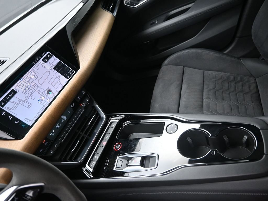 Used 2023 Audi e-tron GT Premium Plus AWD/4WD image 19
