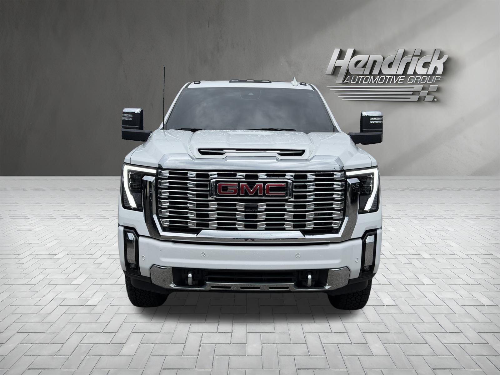 Used 2026 GMC Sierra 2500 Denali w/ Denali Reserve Package AWD/4WD image 3