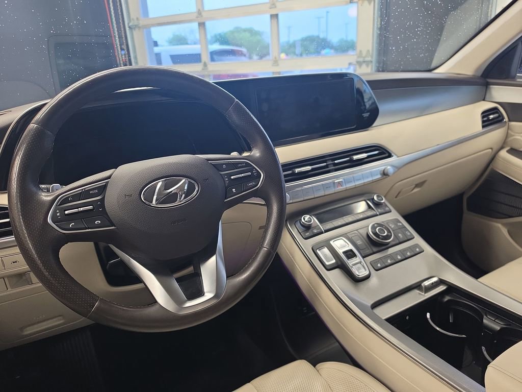Used 2020 Hyundai Palisade Limited image 15