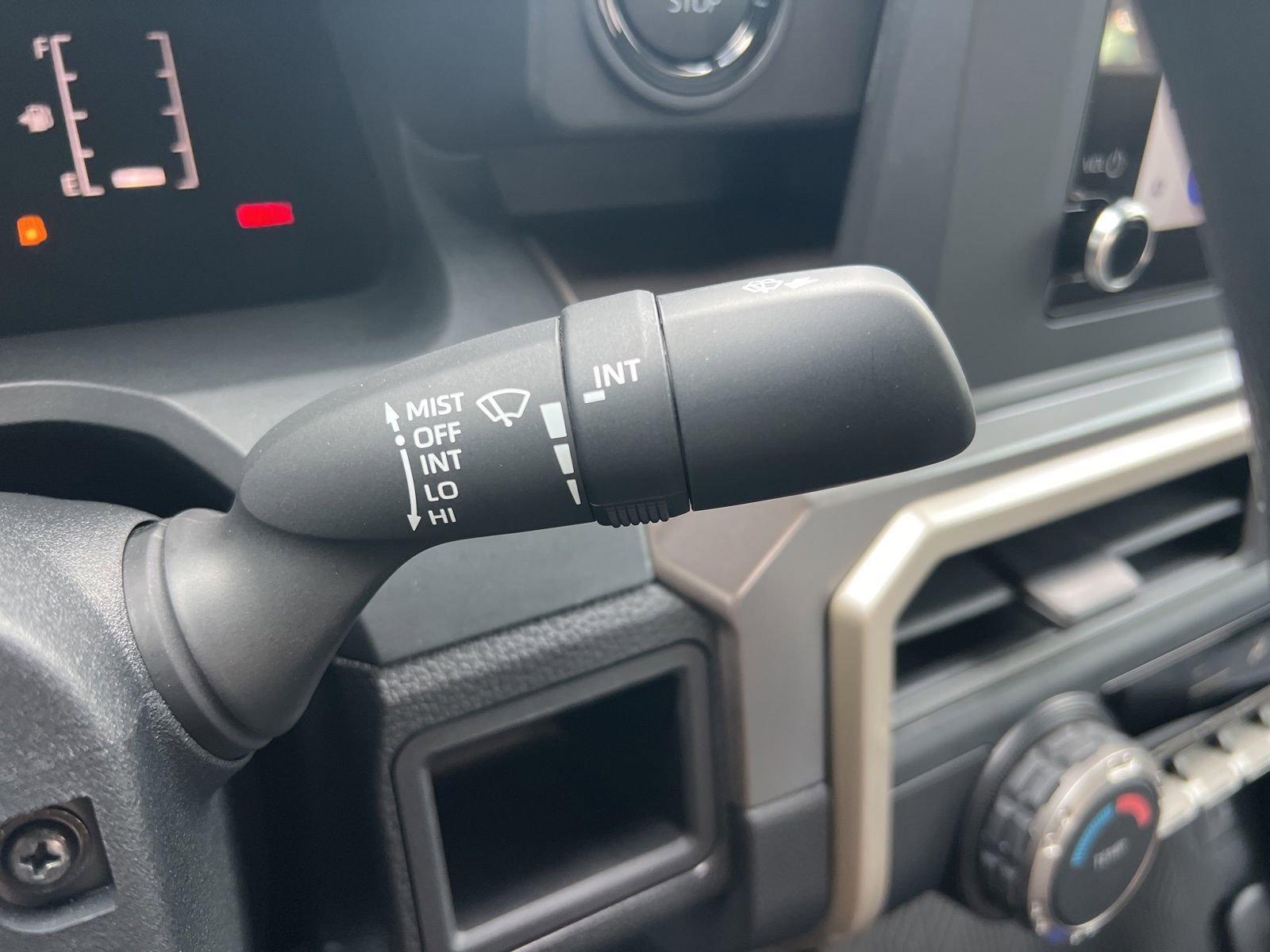 Used 2025 Toyota Tacoma SR5 image 15