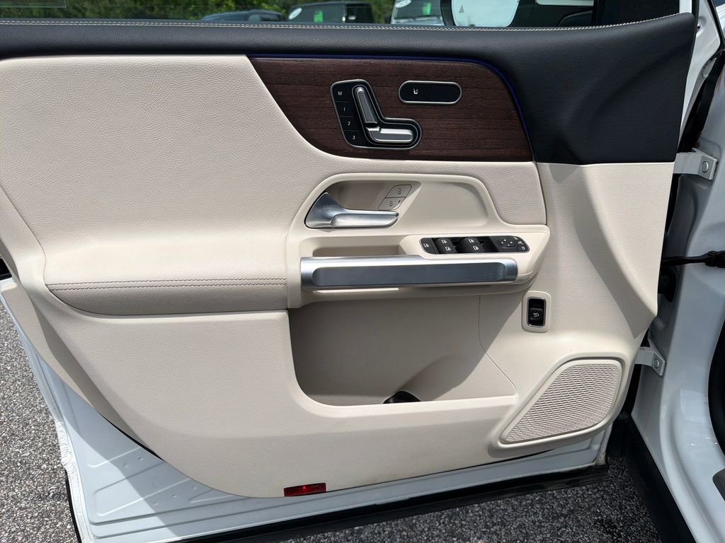 Certified 2023 Mercedes-Benz GLB 250 image 35