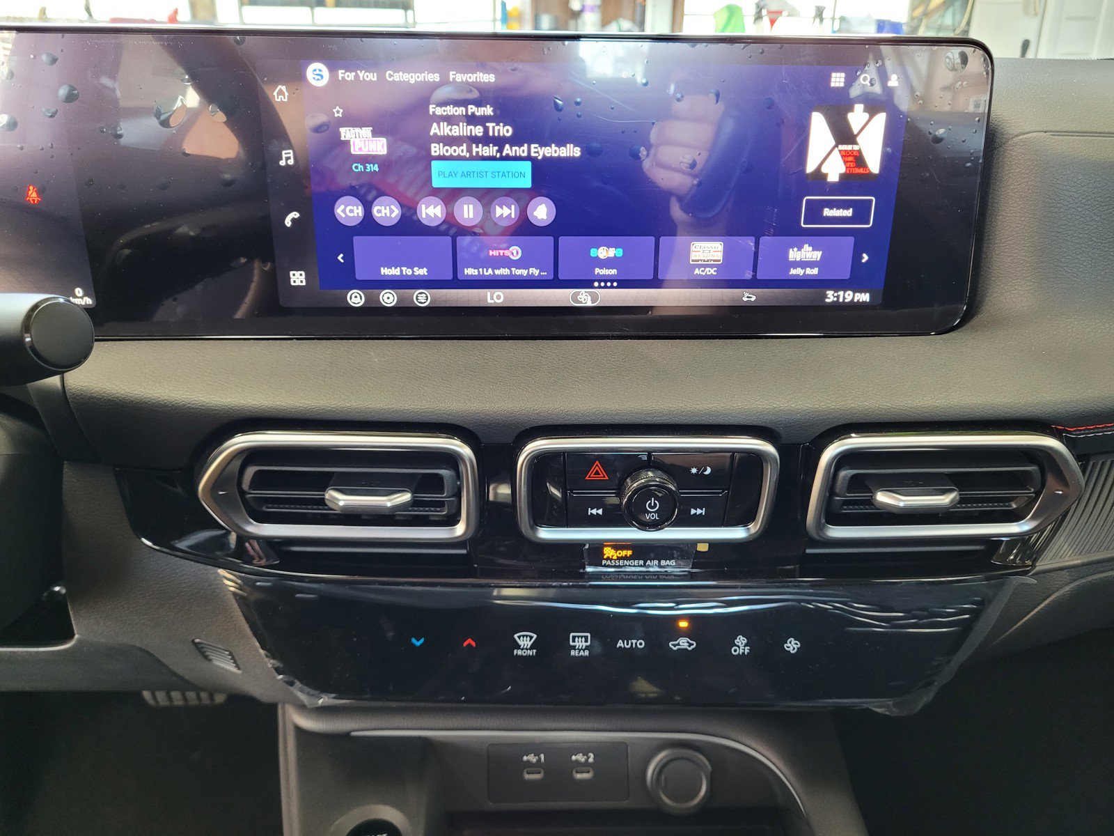 New 2026 Nissan Sentra SR w/ Floor Mat Package image 10