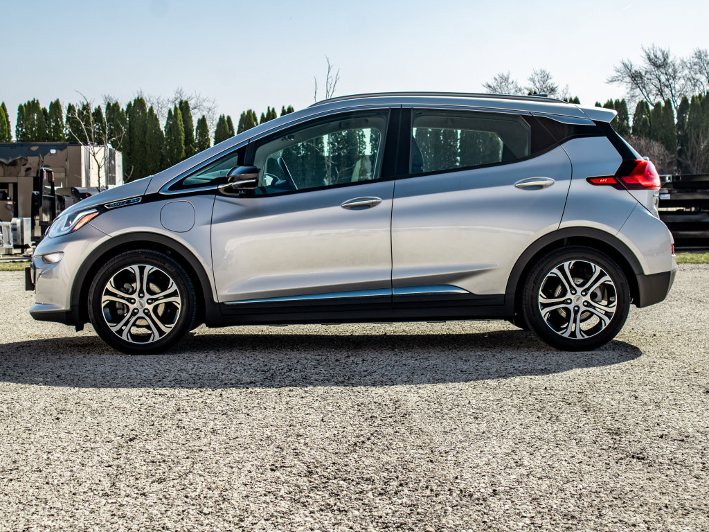 Used 2017 Chevrolet Bolt Premier image 4