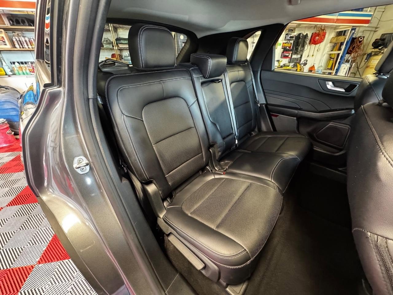 Used 2021 Ford Escape SEL image 10