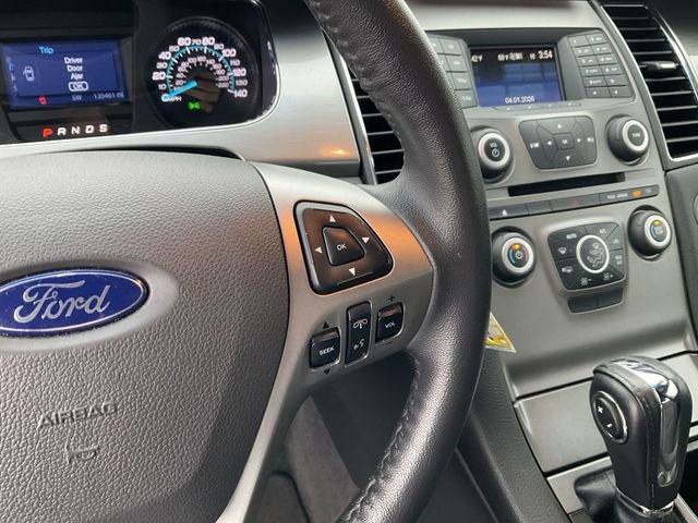 Used 2018 Ford Taurus SEL image 20
