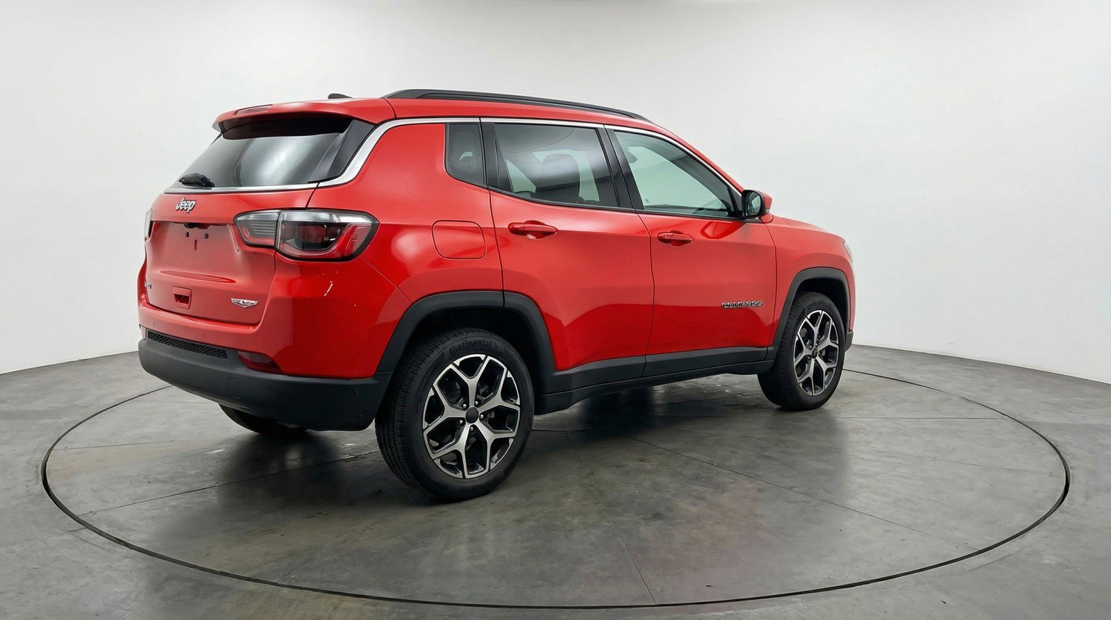 Used 2025 Jeep Compass Limited image 9