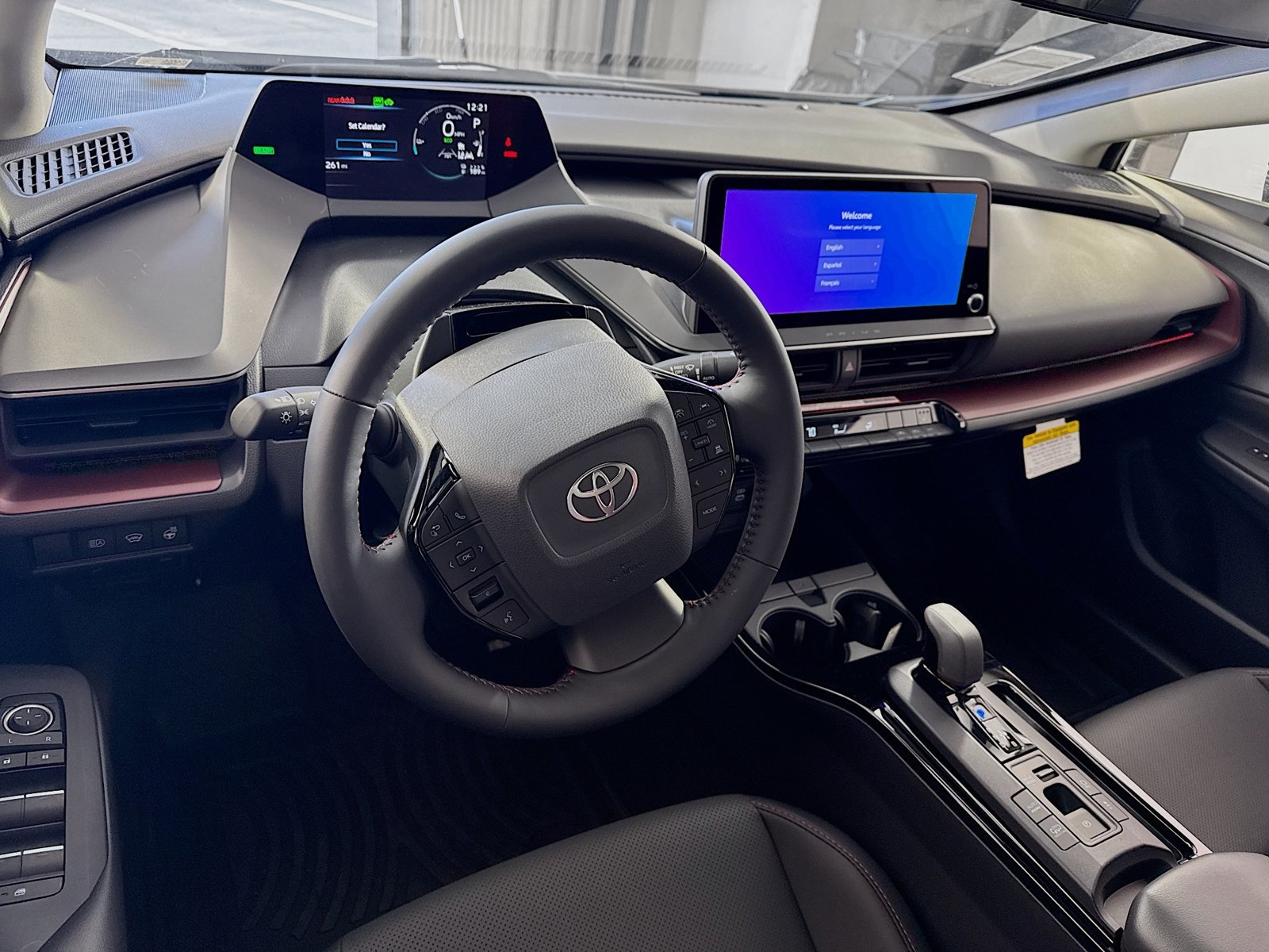 Used 2025 Toyota Prius Plug-In Hybrid FWD image 12