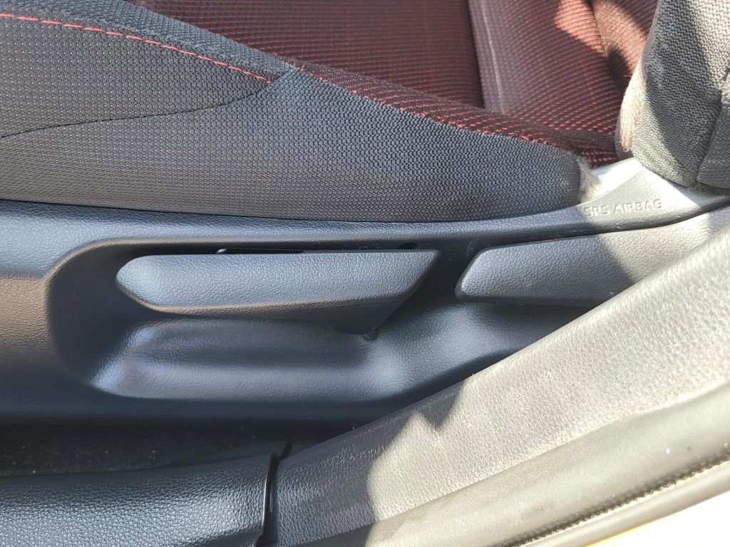 Used 2025 Toyota Corolla SE FWD image 17