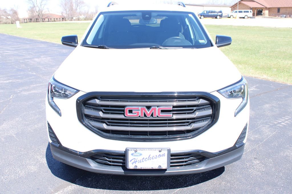Used 2021 GMC Terrain SLE w/ Driver Convenience Package image 2