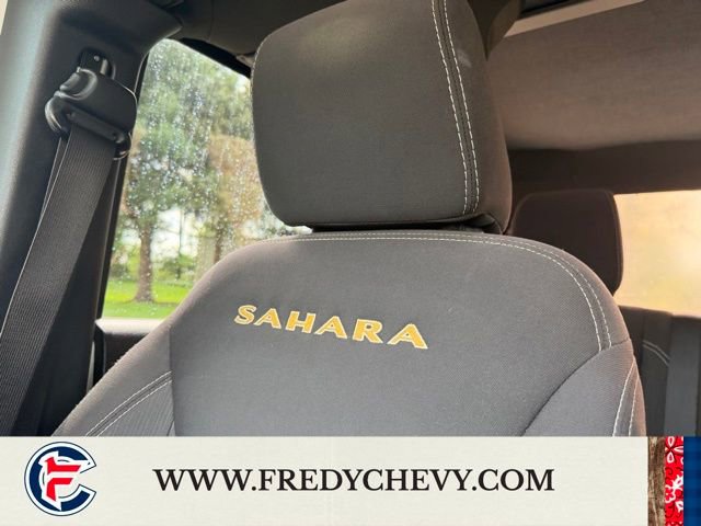 Used 2015 Jeep Wrangler Unlimited Sahara image 40