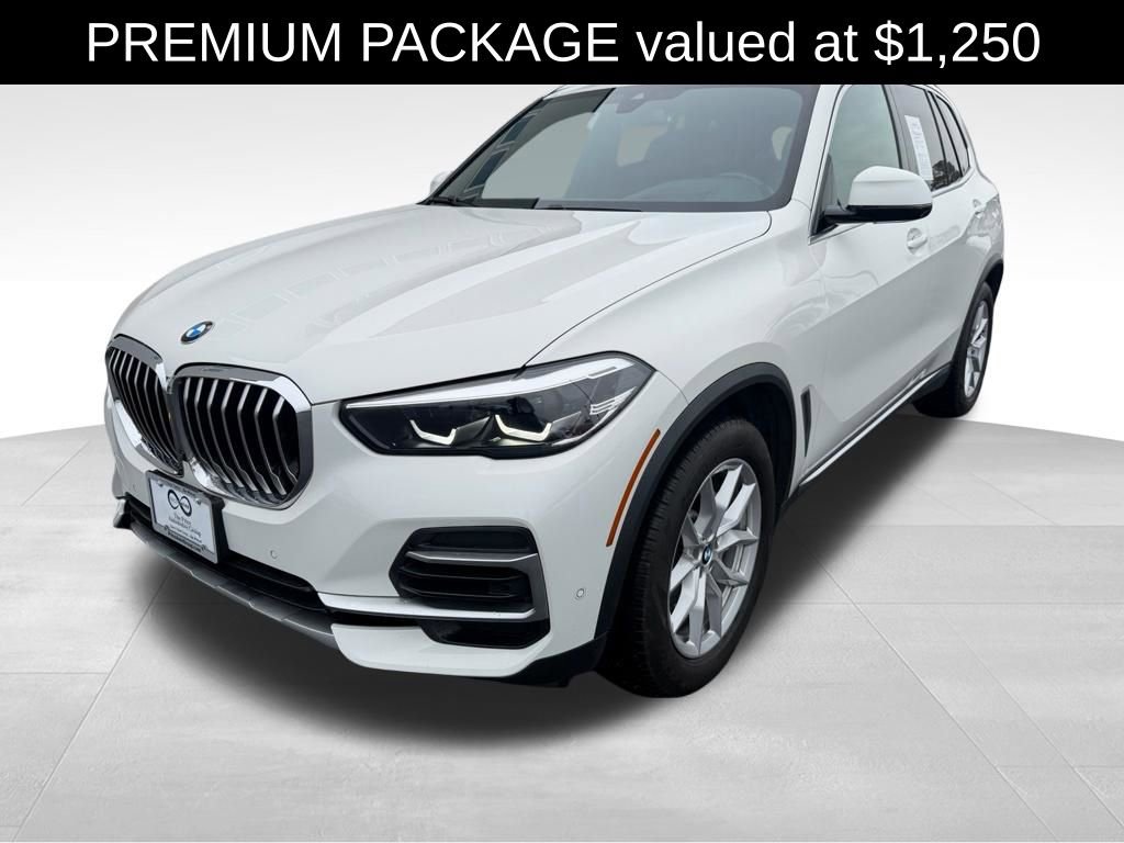 Used 2022 BMW X5 xDrive40i w/ Premium Package image 2