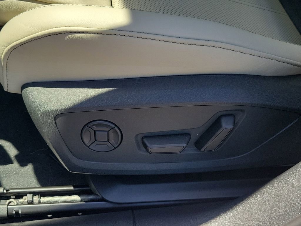 New 2026 Audi A6 Premium Plus AWD/4WD image 18
