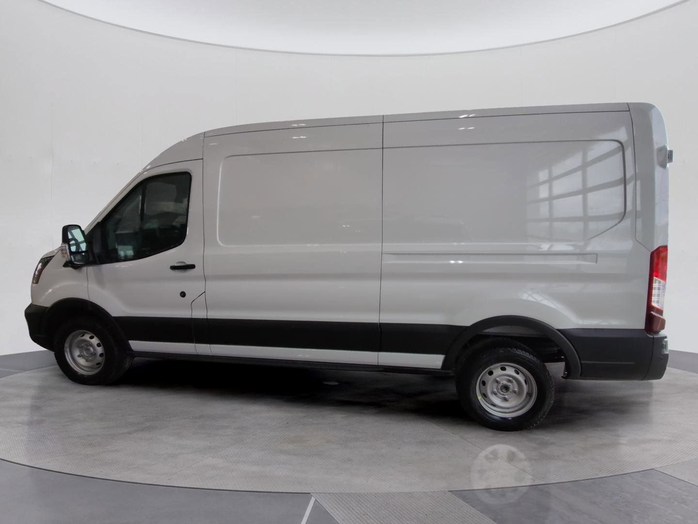 New 2026 Ford Transit 250 148 Medium Roof RWD image 2