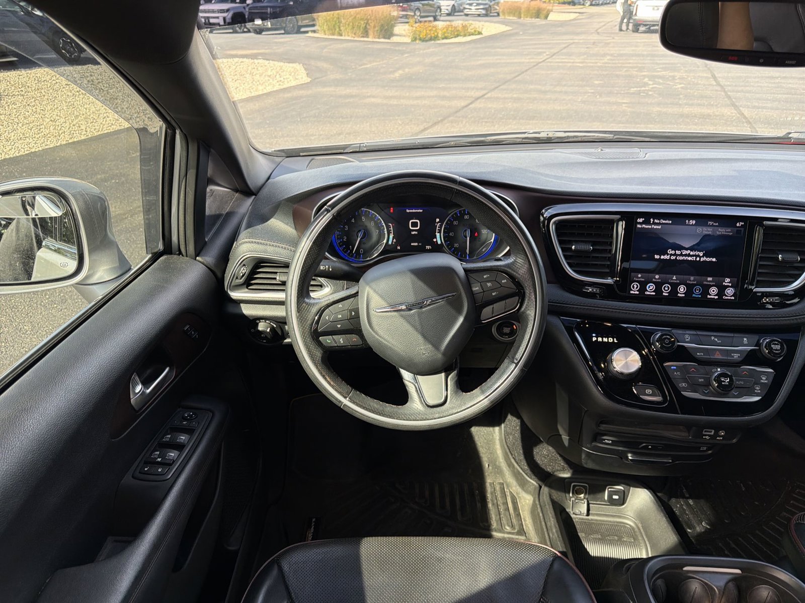 Used 2020 Chrysler Pacifica Limited FWD image 15