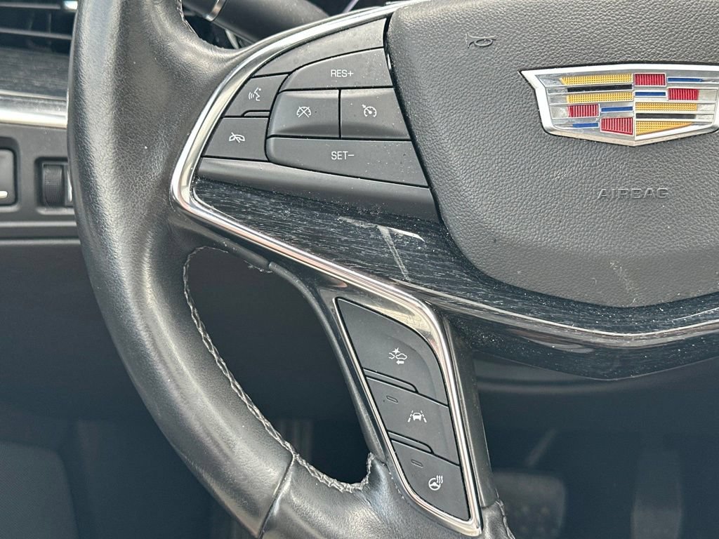 Used 2020 Cadillac XT5 Premium Luxury w/ LPO, Floor Liner Package AWD/4WD image 20