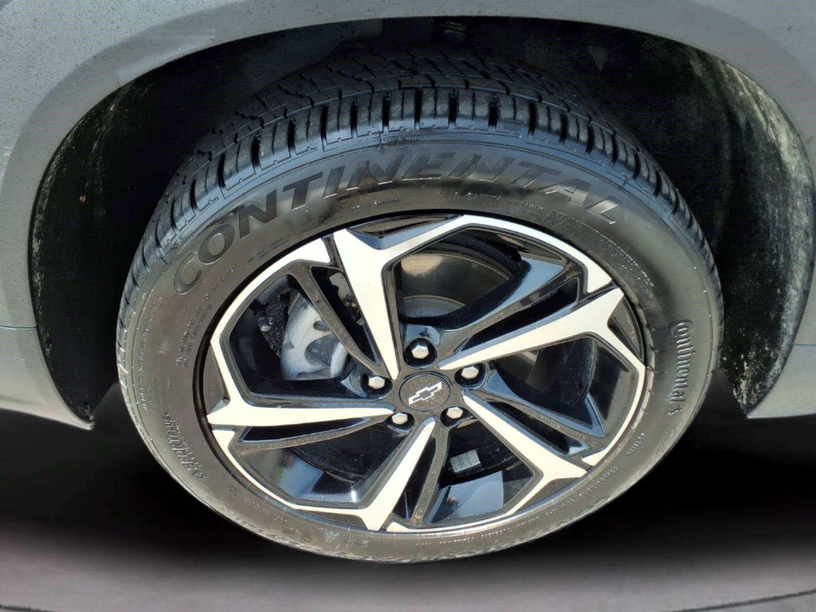 Used 2023 Chevrolet TrailBlazer RS FWD image 9