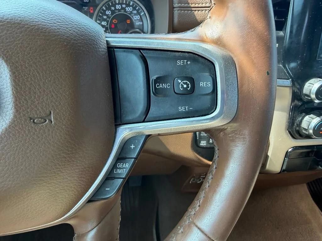 Used 2019 RAM 1500 Laramie AWD/4WD image 25