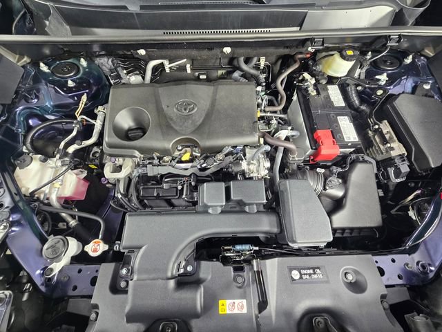 Used 2022 Toyota RAV4 XLE Premium FWD image 11