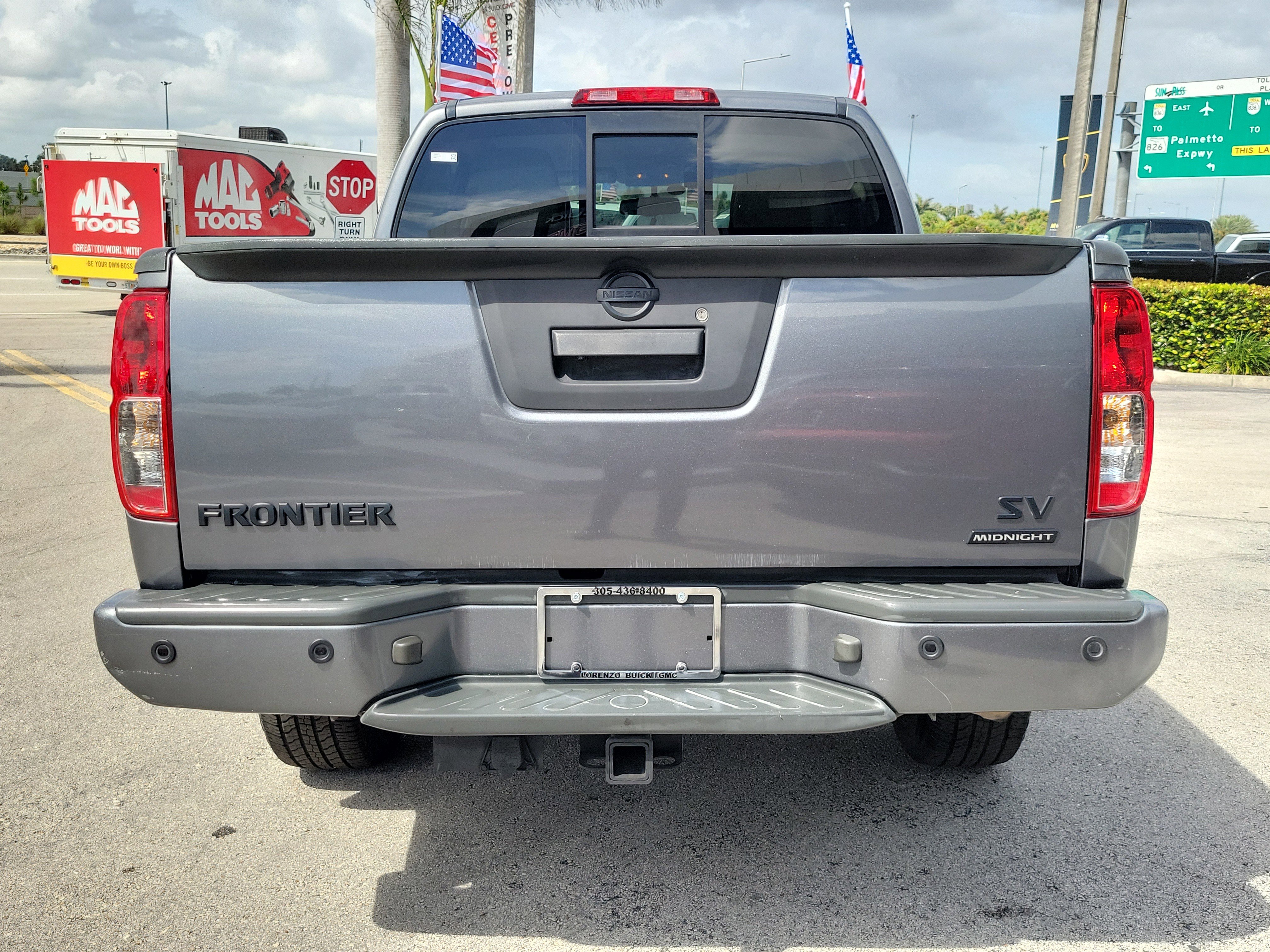 Used 2020 Nissan Frontier SV w/ Midnight Edition Floor Mats RWD image 6