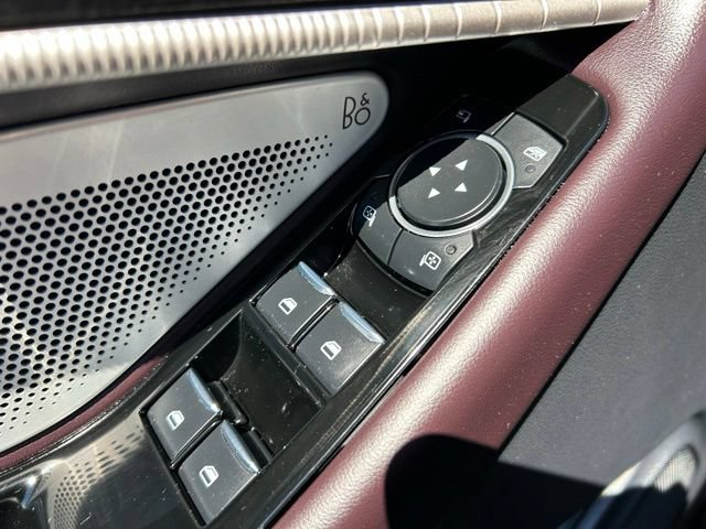 Used 2025 Ford Explorer Platinum AWD/4WD image 35