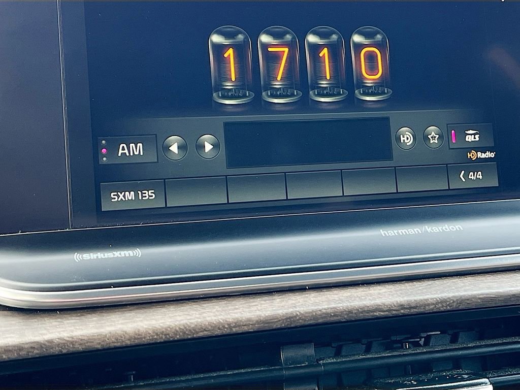 Used 2022 Kia Telluride SX w/ SX Prestige Package image 15