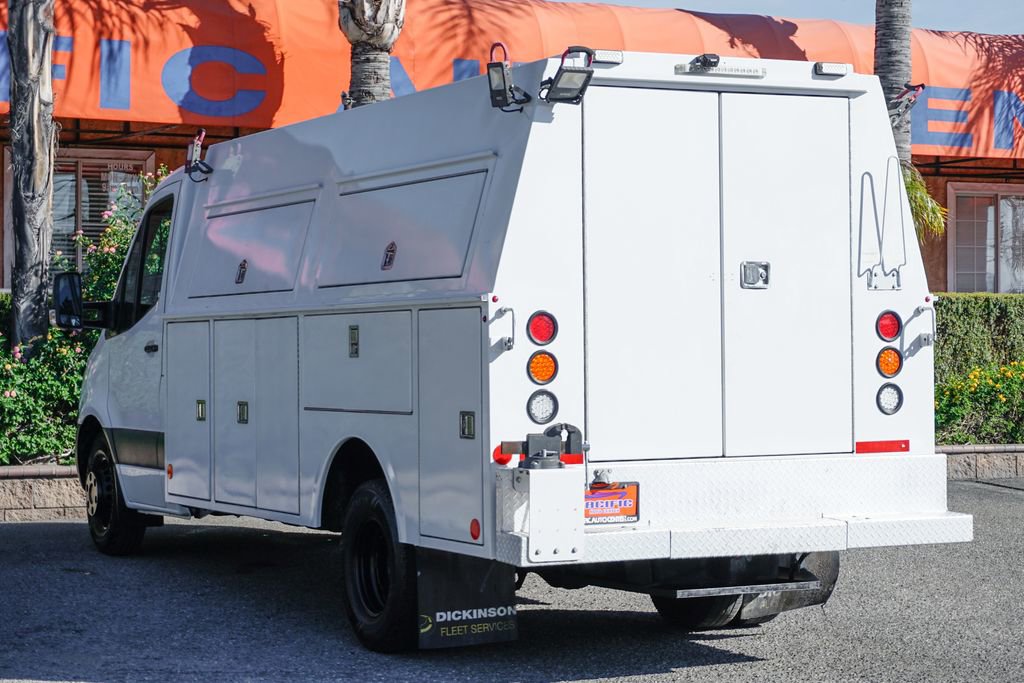 Used 2019 Freightliner Sprinter 3500 image 14