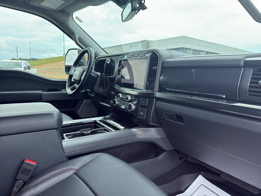 Used 2024 Ford F250 Lariat w/ Lariat Ultimate Package AWD/4WD image 15