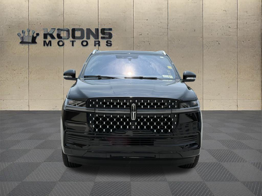 Certified 2025 Lincoln Navigator L Black Label AWD/4WD image 8