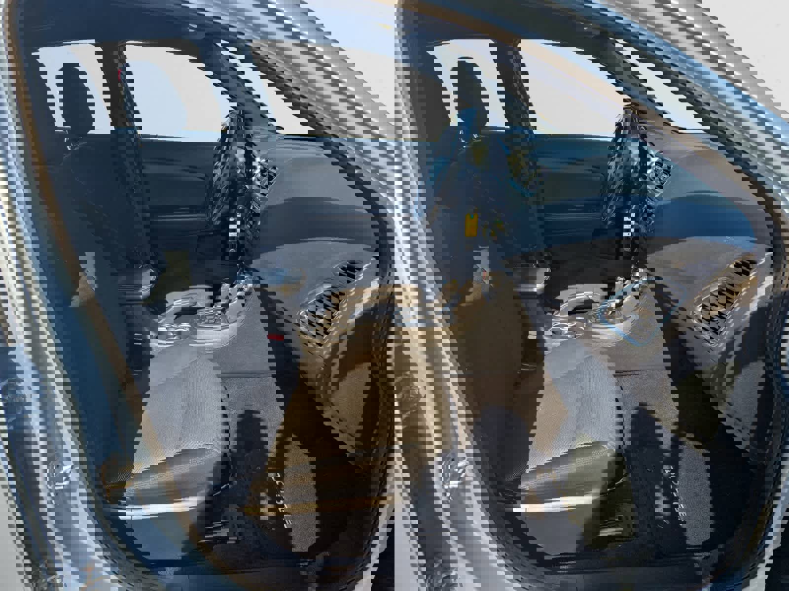 Used 2013 Dodge Avenger SE image 15