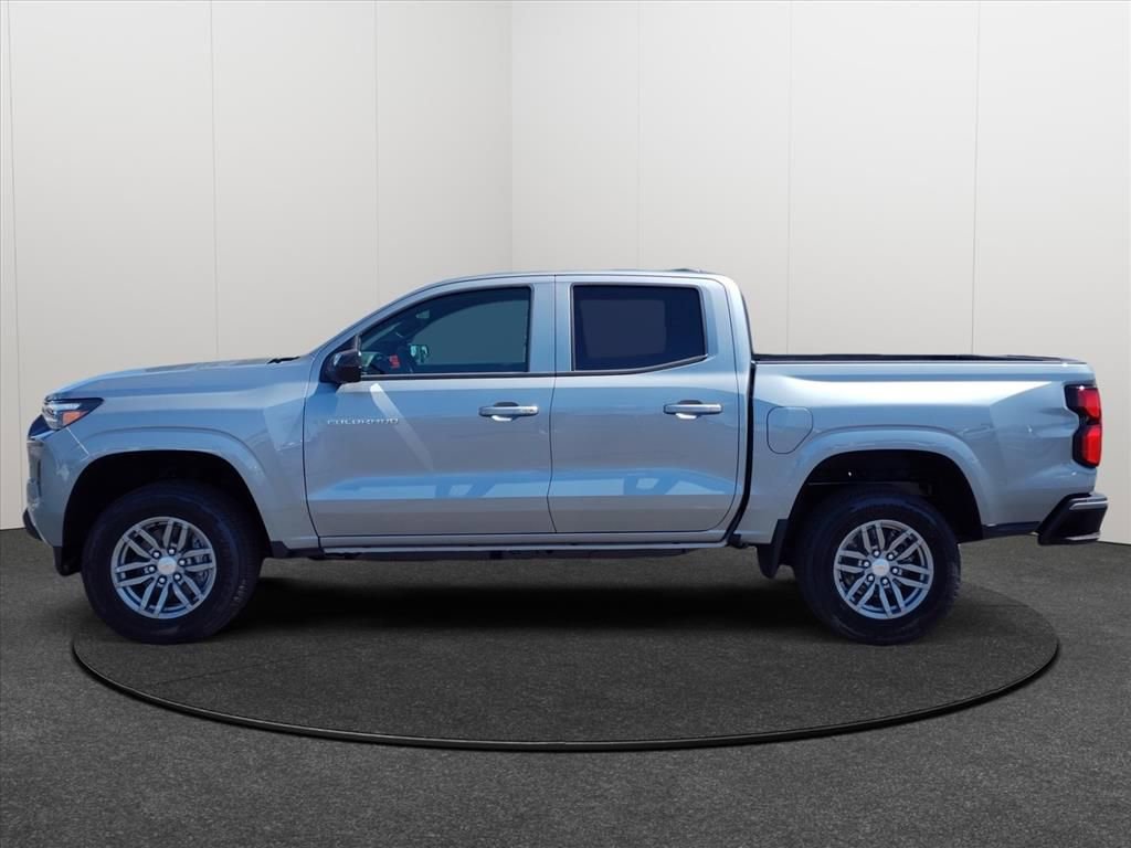 New 2026 Chevrolet Colorado LT RWD image 2