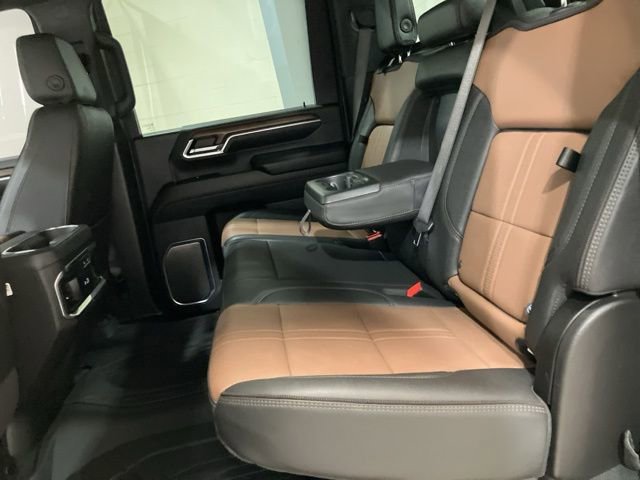 Used 2024 Chevrolet Silverado 3500 High Country w/ High Country Premium Package image 22