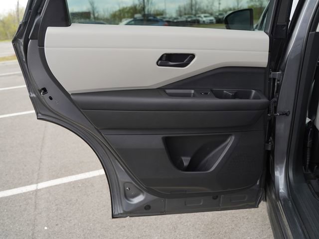 Used 2023 Nissan Pathfinder SV w/ Black Appearance Package image 16