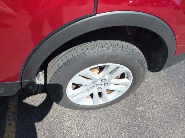 Used 2019 Ford Explorer XLT w/ Equipment Group 202A AWD/4WD image 29