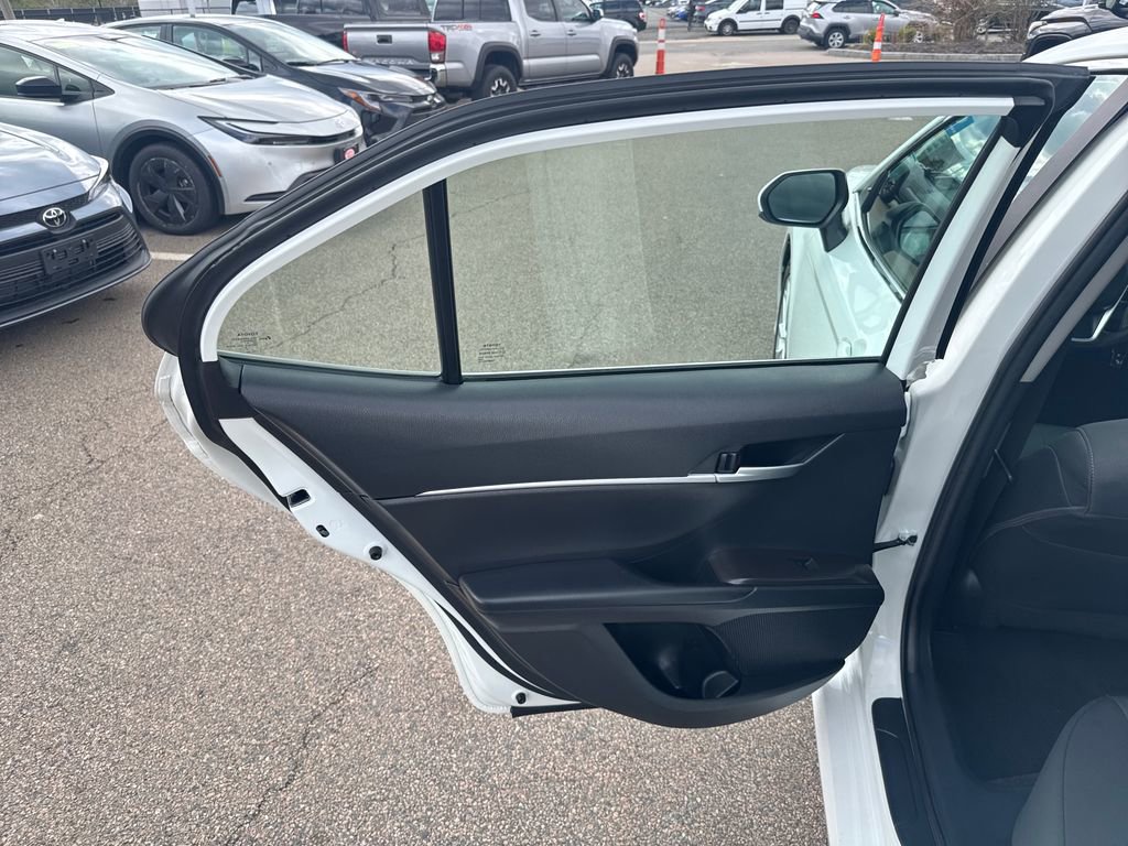 Used 2023 Toyota Camry LE image 35